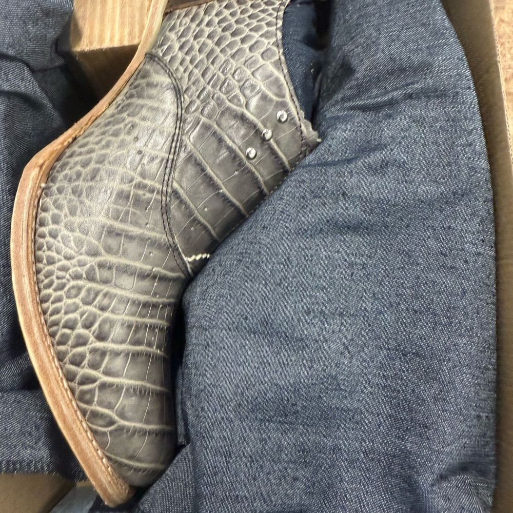 Freebird Gray Crocodile Pattern Western Boots “Sadie” - Picture 4 of 6